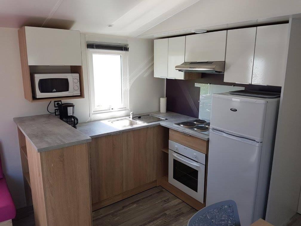 Camping La Haie Penee **** Saint-Quentin-en-Tourmont Zewnętrze zdjęcie