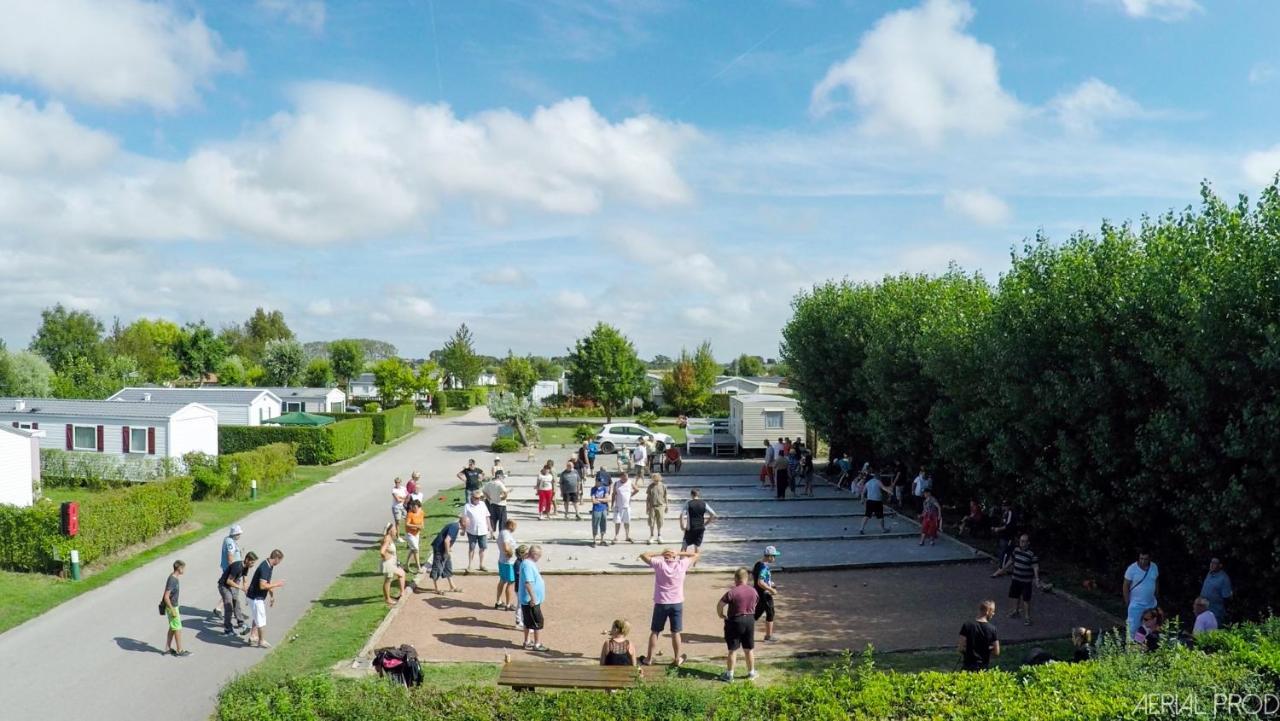 Camping La Haie Penee **** Saint-Quentin-en-Tourmont Zewnętrze zdjęcie