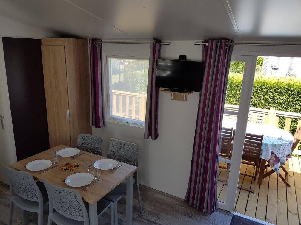 Camping La Haie Penee **** Saint-Quentin-en-Tourmont Zewnętrze zdjęcie