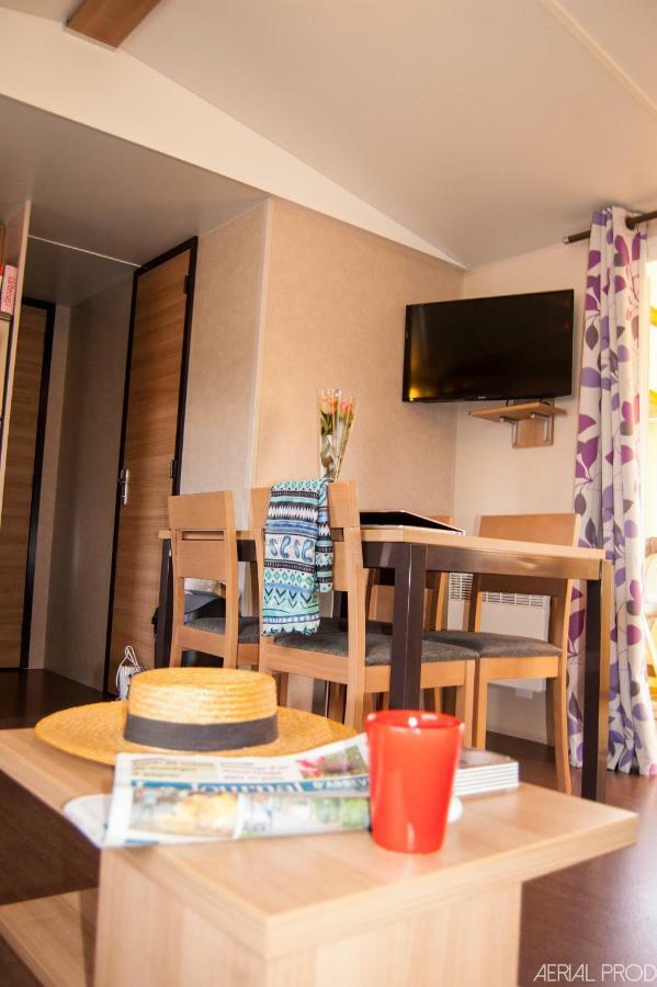 Camping La Haie Penee **** Saint-Quentin-en-Tourmont Zewnętrze zdjęcie